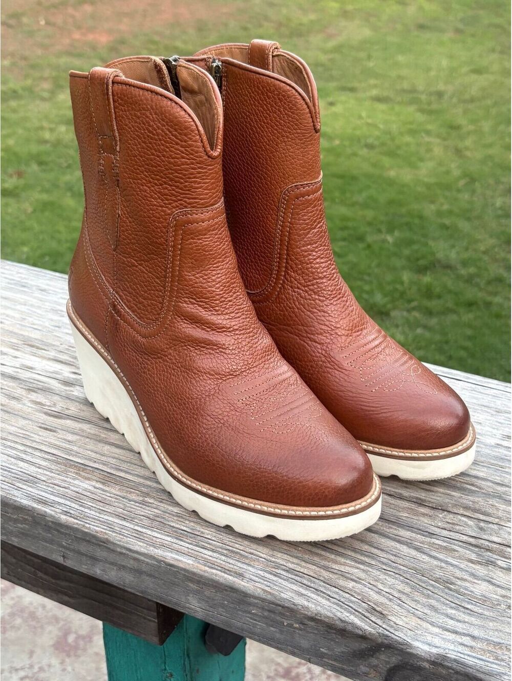 Lucchese Music City 3” high wedge boots Size 8M